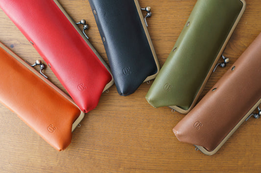 新作： メガネもペンも、これひとつ。2way がま口ケース