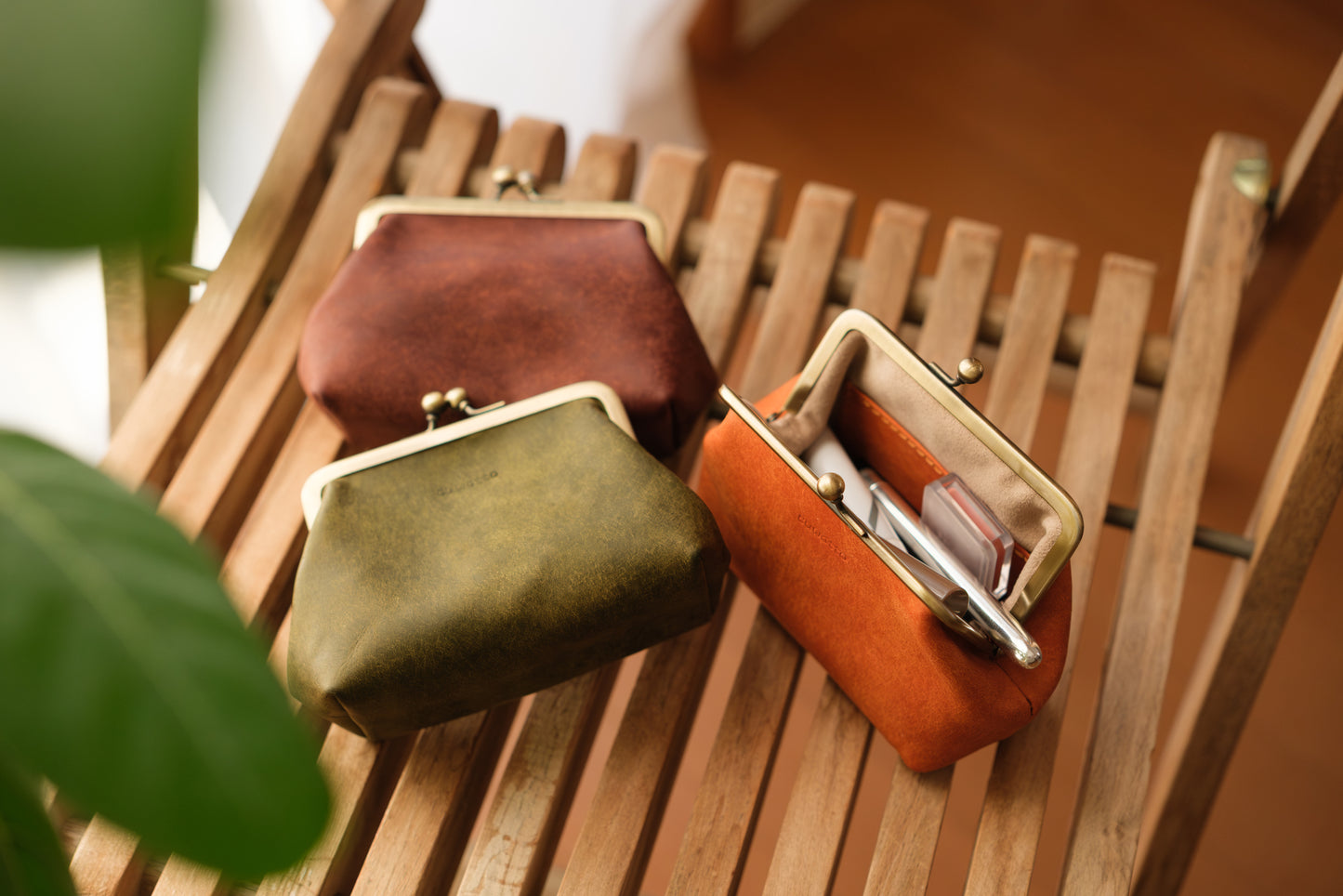 【がま口コスメポーチ】cuwatto-makeup pouch